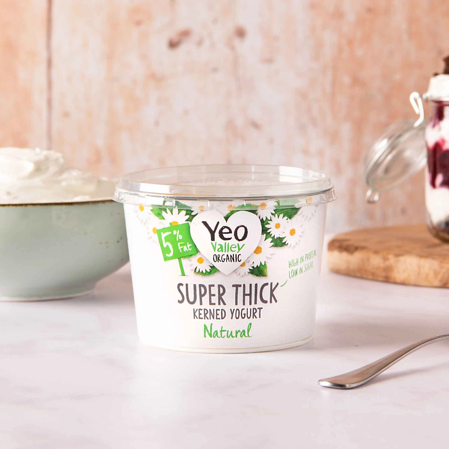 Yeo Valley Organic Super Thick 5% Fat Yogurt 4 Yeo Valley Organic Super Thick 5% Fat Yogurt - Image 2